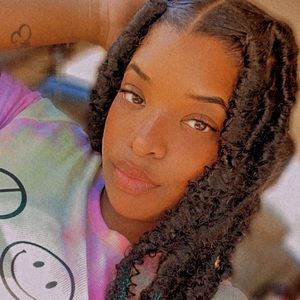 Meet your Posher, Telly